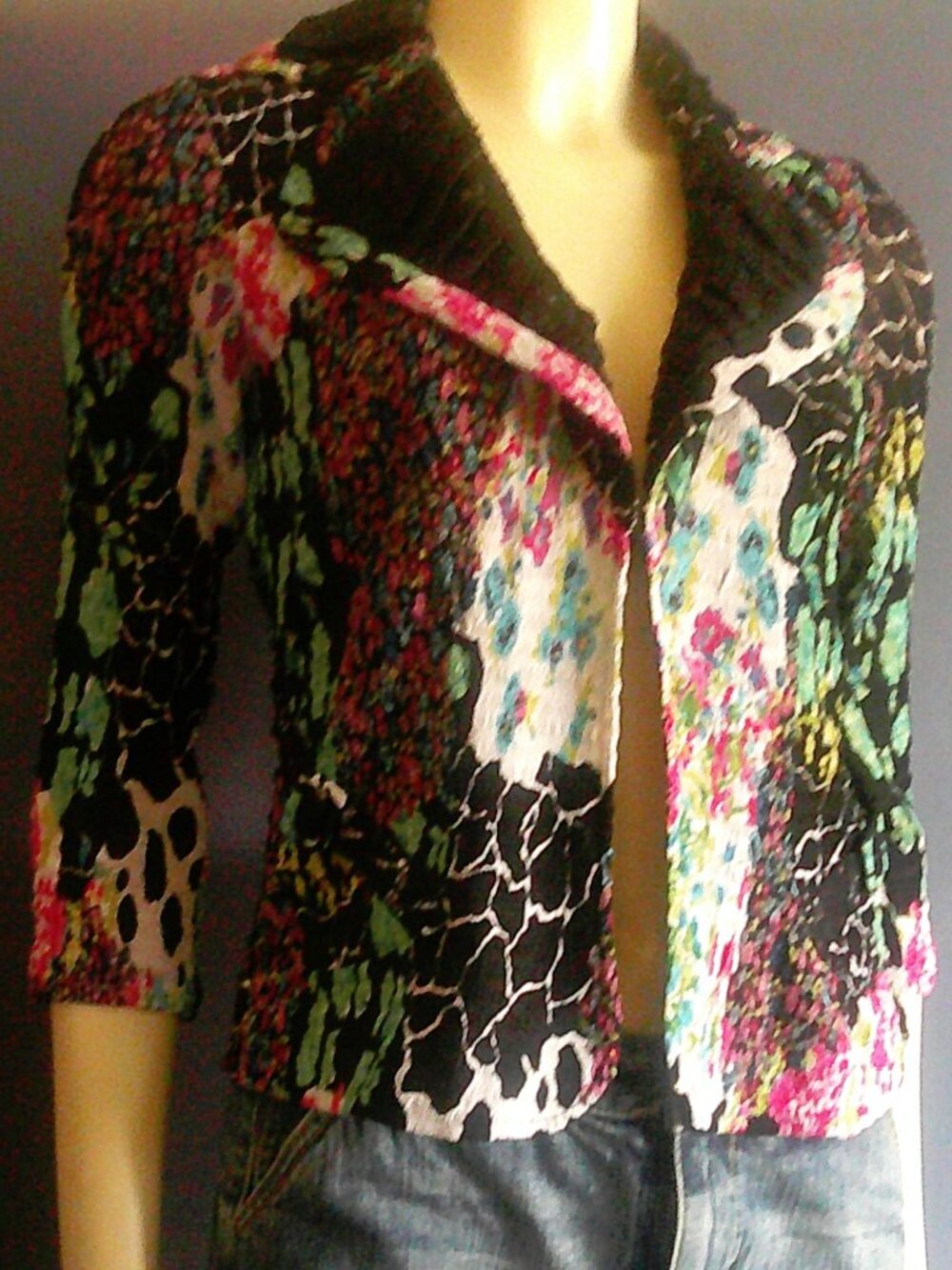 Alberto Makali Floral Multi Print Crinkled Short Jacket Small